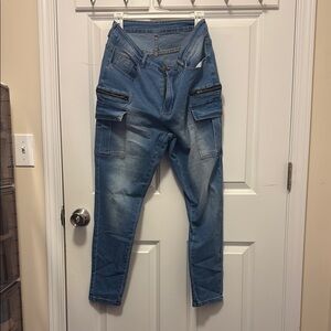 SHEIN Blue Cargo Jeans with Tapered Fit
